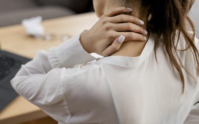 Abordando el dolor cervical: causas, síntomas y tratamiento